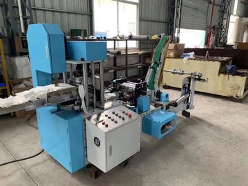 1/4 Máy gấp giấy làm khăn ăn Loại khí nén Cấp tốc độ trung bình 200 mét / phút